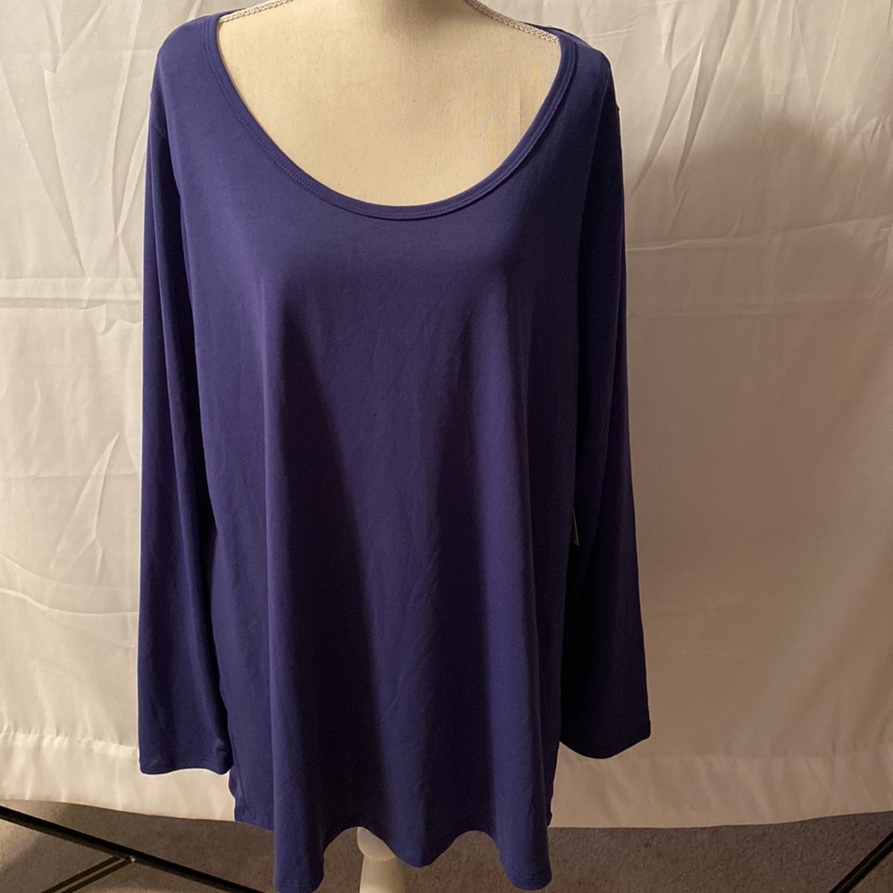BEAUTIFUL 3XL SOLID NAVY LULAROE LYNNAE